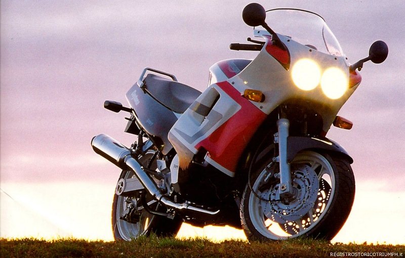 1990 - Triumph Daytona 750