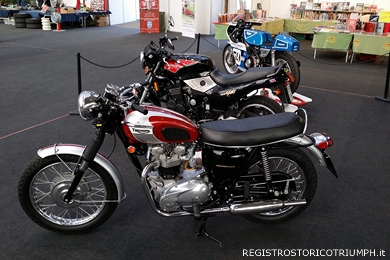 2014-04-13 AutoMotoCollection Novegro Registro Storico Triumph