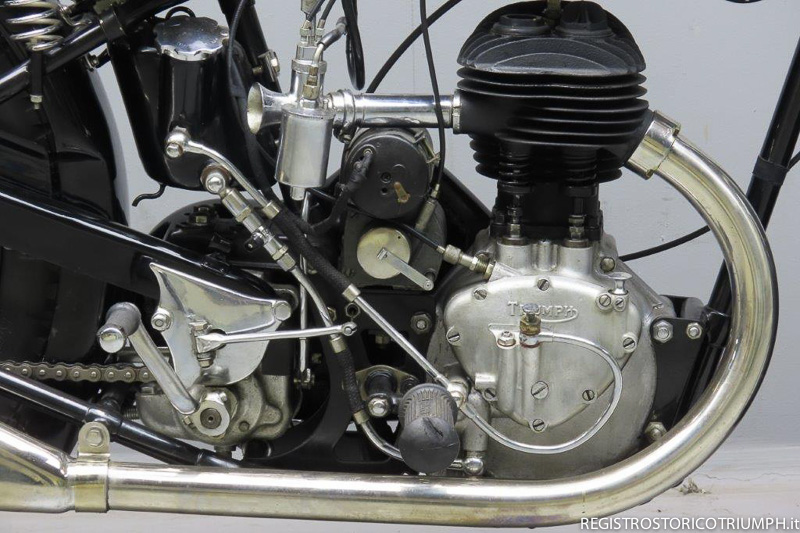 1929 - Triumph Model CN