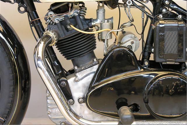 1933 - Triumph Model NT