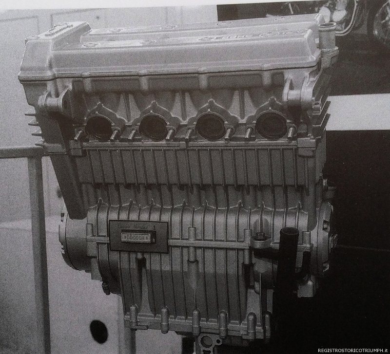 4 cilindri pre-produzione Triumph 1200 #000001