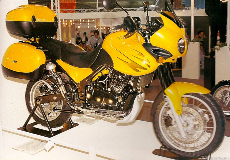 Tiger 885cc ad iniezione al Salone di Colonia del 1998