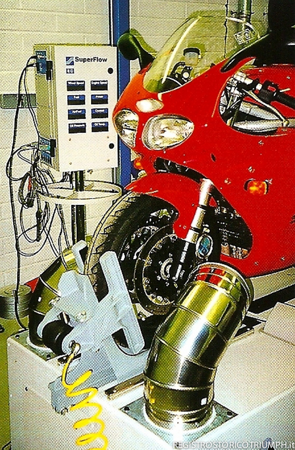 1999 - Triumph nuovo il banco SuperFlow CycleDyn